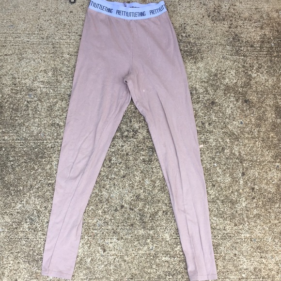 PRETTY LITTLE THING - Picture 2 of 5